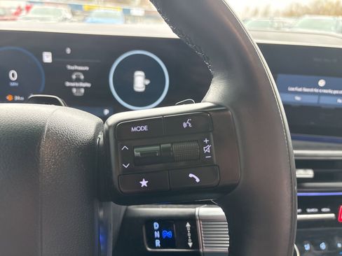 Used 2025 Hyundai Santa Fe Calligraphy image 17