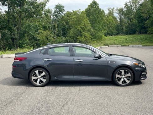 Used 2019 Kia Optima S w/ S Panoramic Sunroof Package FWD image 4