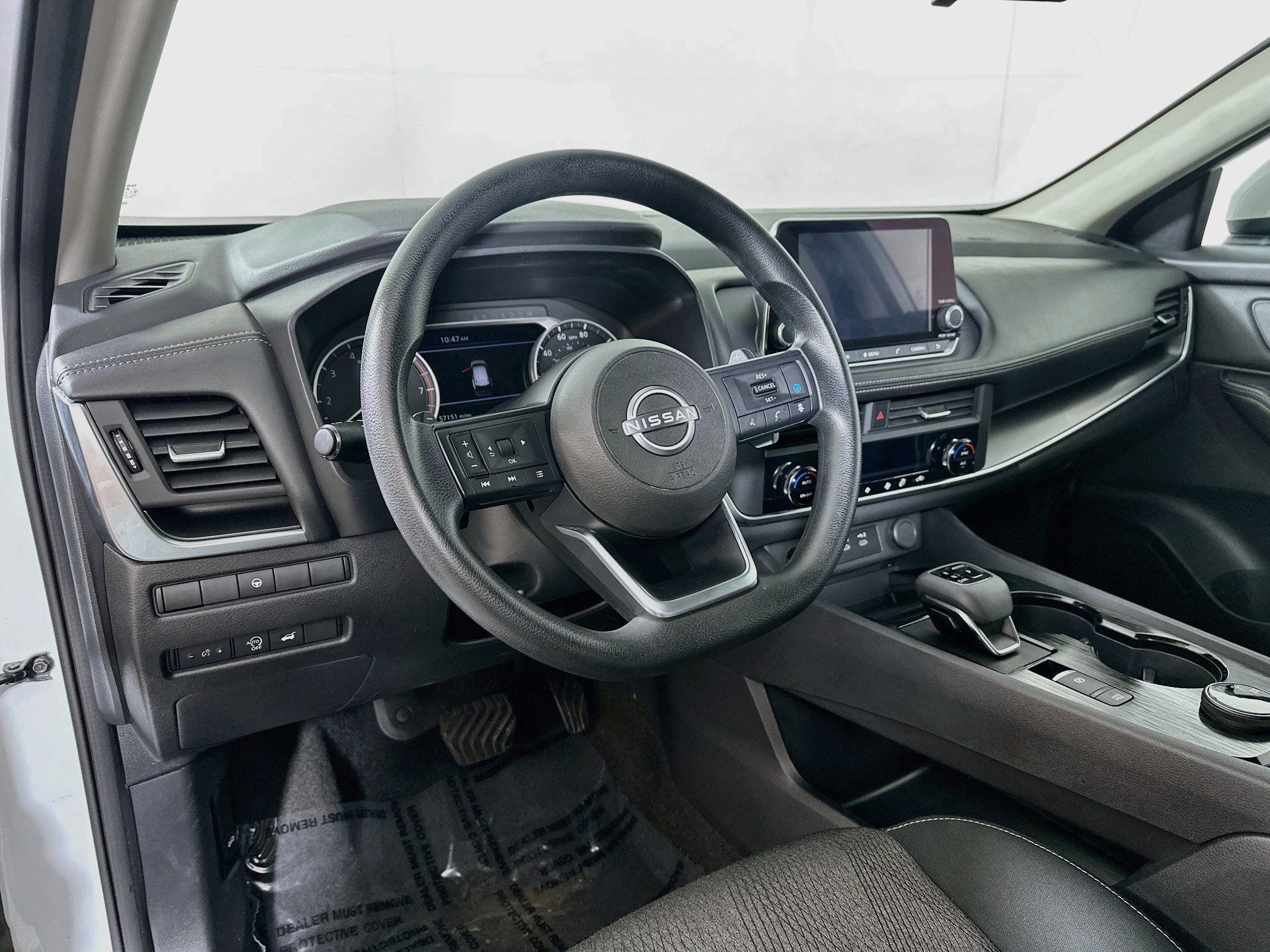 Used 2024 Nissan Rogue SV AWD/4WD image 9