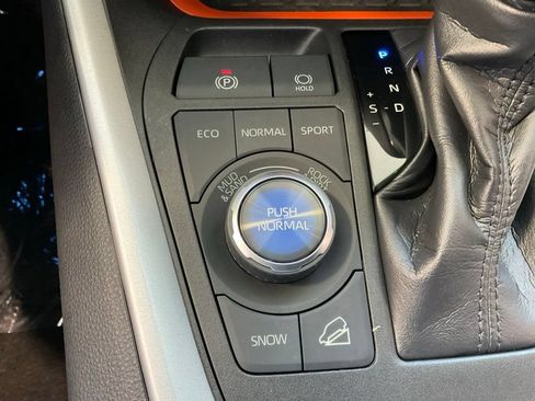Used 2023 Toyota RAV4 Adventure w/ Convenience Package AWD/4WD image 16