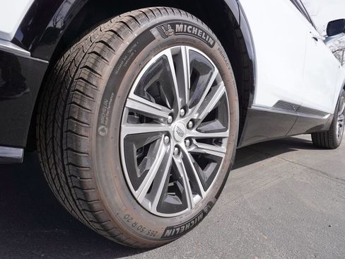 New 2026 Cadillac Lyriq Luxury image 6