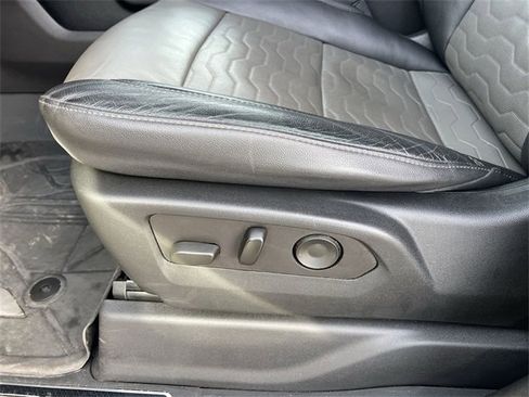 Certified 2022 Chevrolet Silverado 1500 ZR2 w/ Technology Package image 14