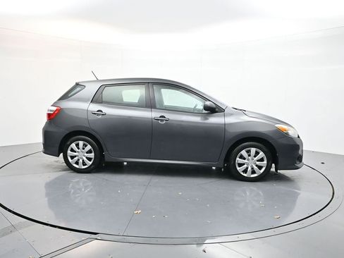 Used 2013 Toyota Matrix L image 8
