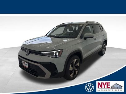 New 2025 Volkswagen Taos SE