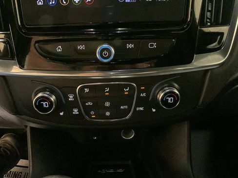 Used 2023 Chevrolet Traverse LT AWD/4WD image 39