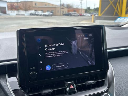 Used 2025 Toyota Corolla LE image 20