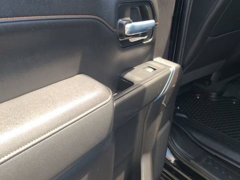Used 2021 GMC Sierra 1500 AT4 w/ AT4 Premium Package AWD/4WD image 23