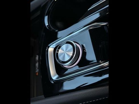 New 2025 Buick Envision Sport Touring image 9