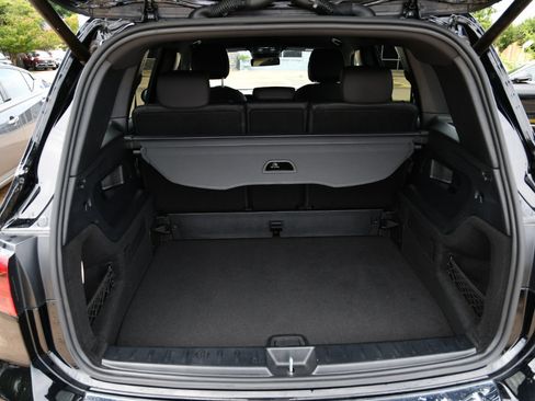 Used 2024 Mercedes-Benz GLB 250 image 7