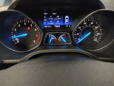 Used 2017 Ford Escape SE w/ Equipment Group 201A FWD image 23