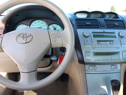 Used 2005 Toyota Solara SLE image 18