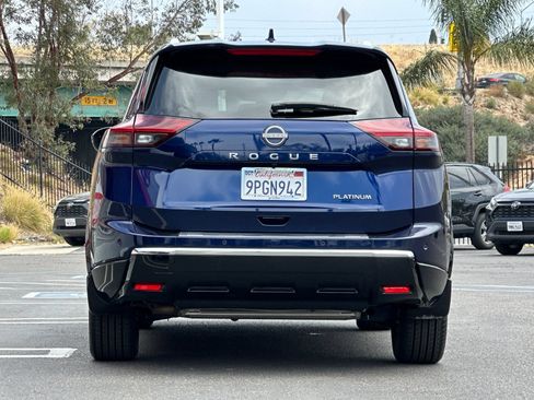 Used 2024 Nissan Rogue Platinum FWD image 4