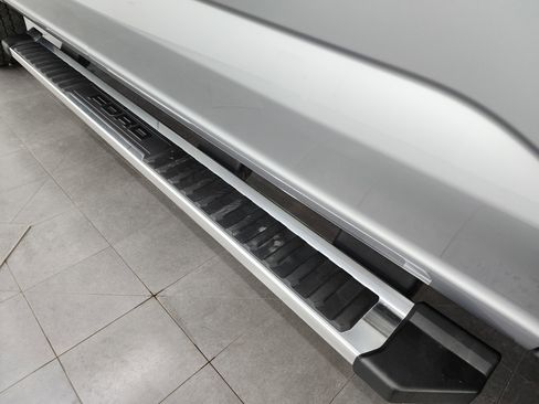 Used 2024 Ford F250 Lariat w/ Chrome Package image 27