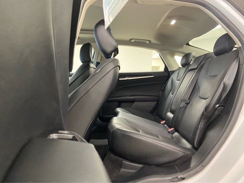 Used 2020 Ford Fusion Titanium image 11