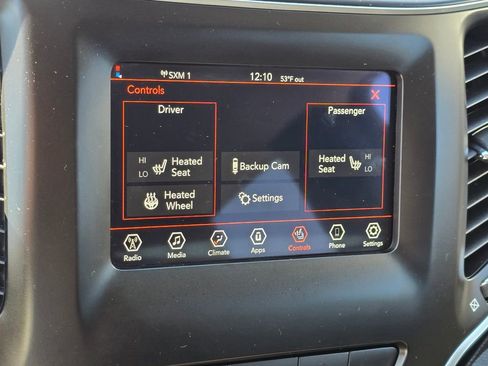 Used 2021 Jeep Cherokee Latitude Plus image 20