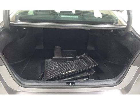 Used 2023 Toyota Camry SE FWD image 11