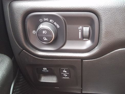Used 2022 RAM 1500 Big Horn RWD image 23