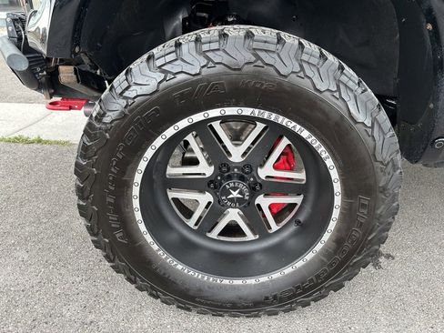 Used 2016 Ford F150 Platinum w/ Equipment Group 701A Luxury image 50