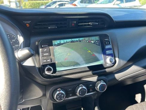 Used 2024 Nissan Kicks SV image 21