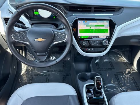 Used 2020 Chevrolet Bolt Premier w/ Infotainment Package image 22