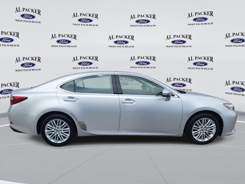 Used 2014 Lexus ES 350 w/ Luxury Package FWD image 6