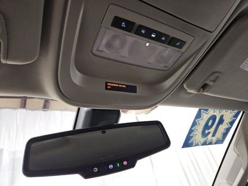 Used 2019 Chevrolet Colorado ZR2 w/ LPO, Premium Interior Package AWD/4WD image 28