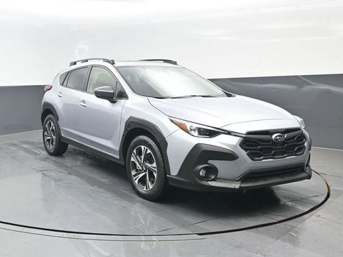 Used 2025 Subaru Crosstrek 2.0i Premium AWD/4WD image 2