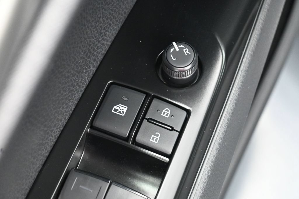 Used 2026 Toyota Camry LE FWD image 11