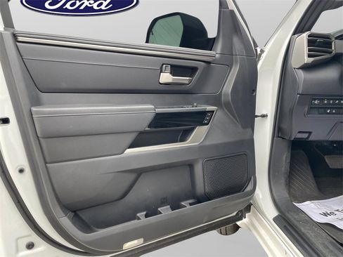 Used 2025 Toyota Tundra Limited image 28