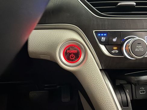 Used 2021 Honda Accord Touring image 16
