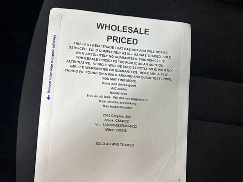 Used 2015 Chrysler 200 Limited w/ Convenience Group FWD image 31
