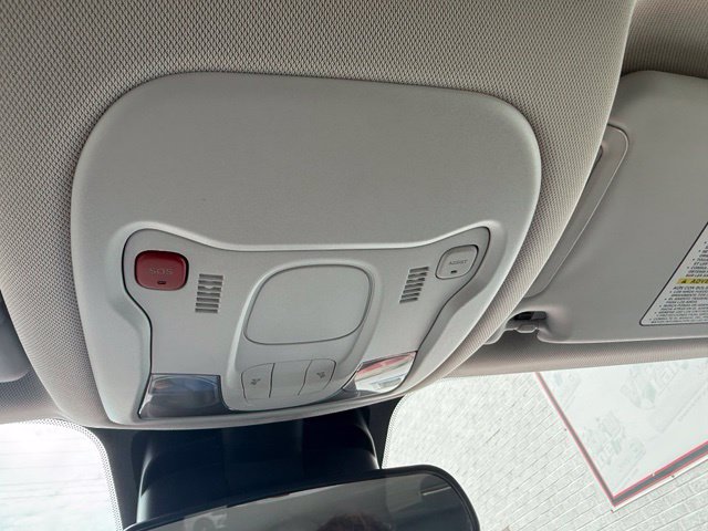 Used 2023 Jeep Renegade Latitude AWD/4WD image 26