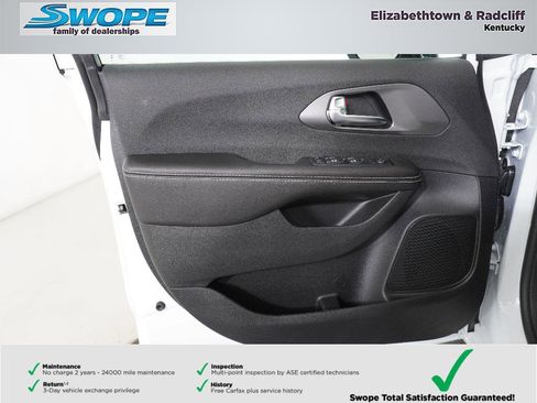 New 2026 Chrysler Voyager LX image 14