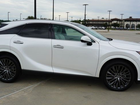 Used 2023 Lexus RX 350 FWD w/ Cold Area Package image 4