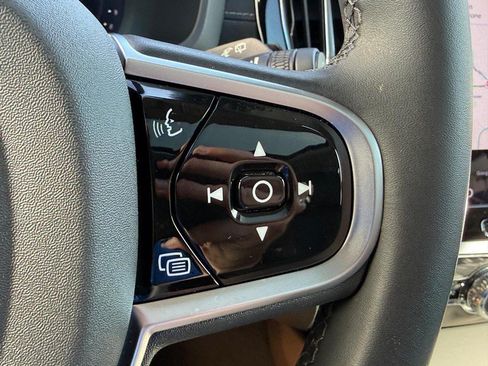 Certified 2025 Volvo V60 B5 Cross Country Ultra AWD/4WD image 20