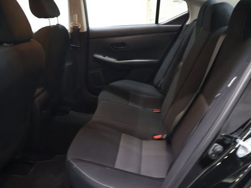 Used 2025 Nissan Sentra SV FWD image 15