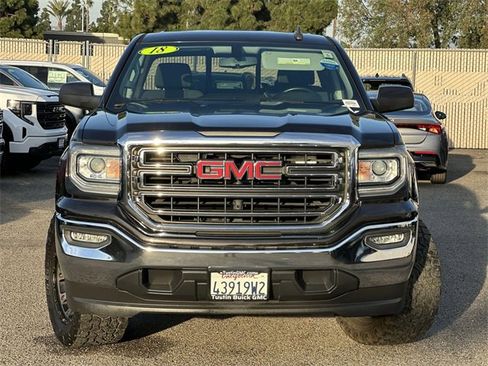 Used 2018 GMC Sierra 1500 SLE w/ SLE Value Package image 2