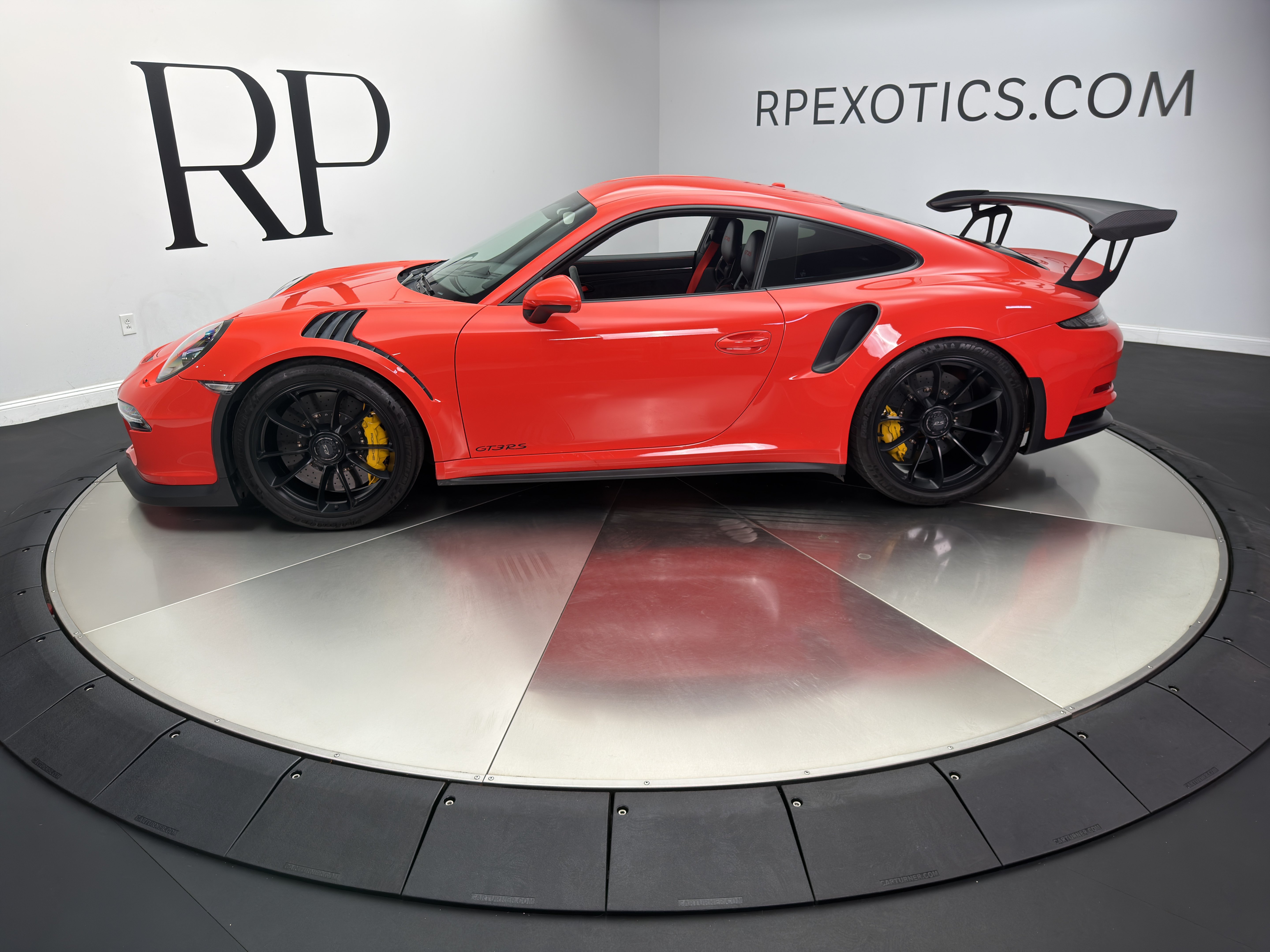 Used 2016 Porsche 911 GT3 RS RWD image 15