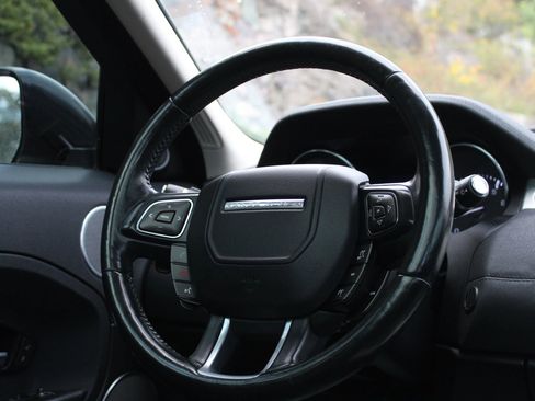 Used 2015 Land Rover Range Rover Evoque Pure Plus image 20