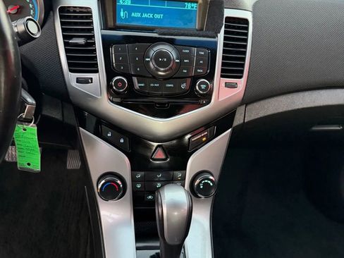 Used 2012 Chevrolet Cruze LT image 14