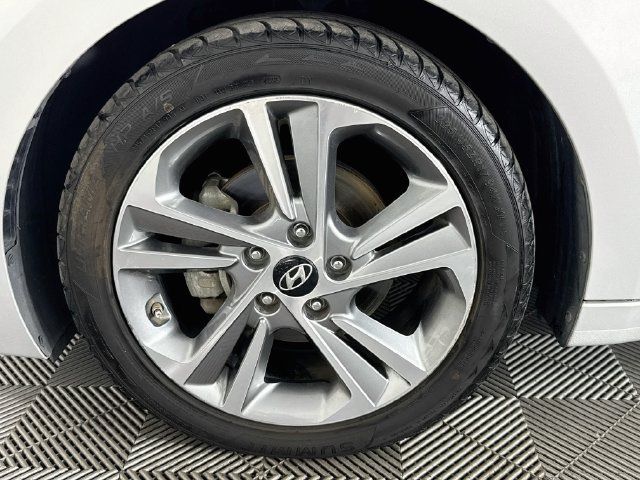 Used 2017 Hyundai Elantra Limited w/ Limited Tech Package 04 FWD image 35
