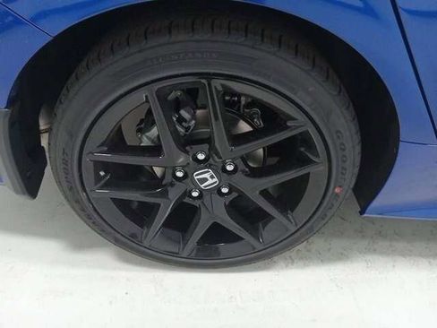Used 2024 Honda Civic Sport image 9