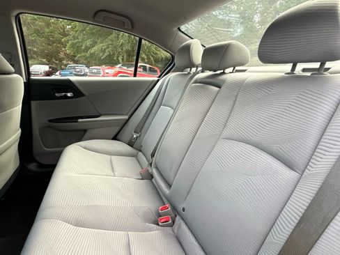 Used 2016 Honda Accord LX image 18