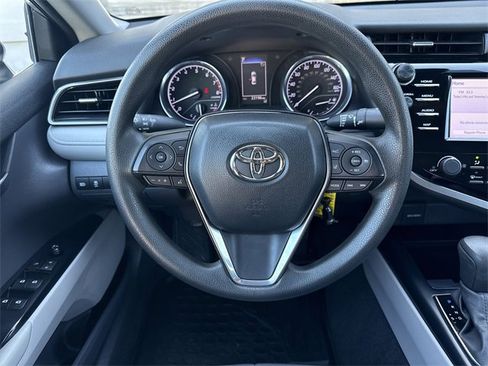 Used 2020 Toyota Camry LE image 13