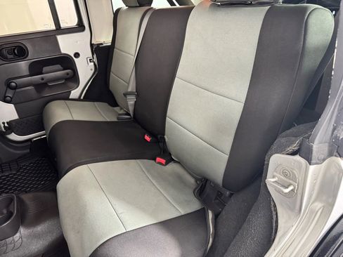 Used 2007 Jeep Wrangler Unlimited X image 29
