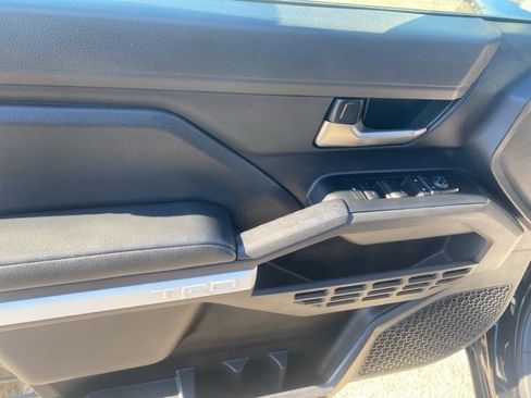 Used 2024 Toyota Tacoma 4x4 Double Cab image 16