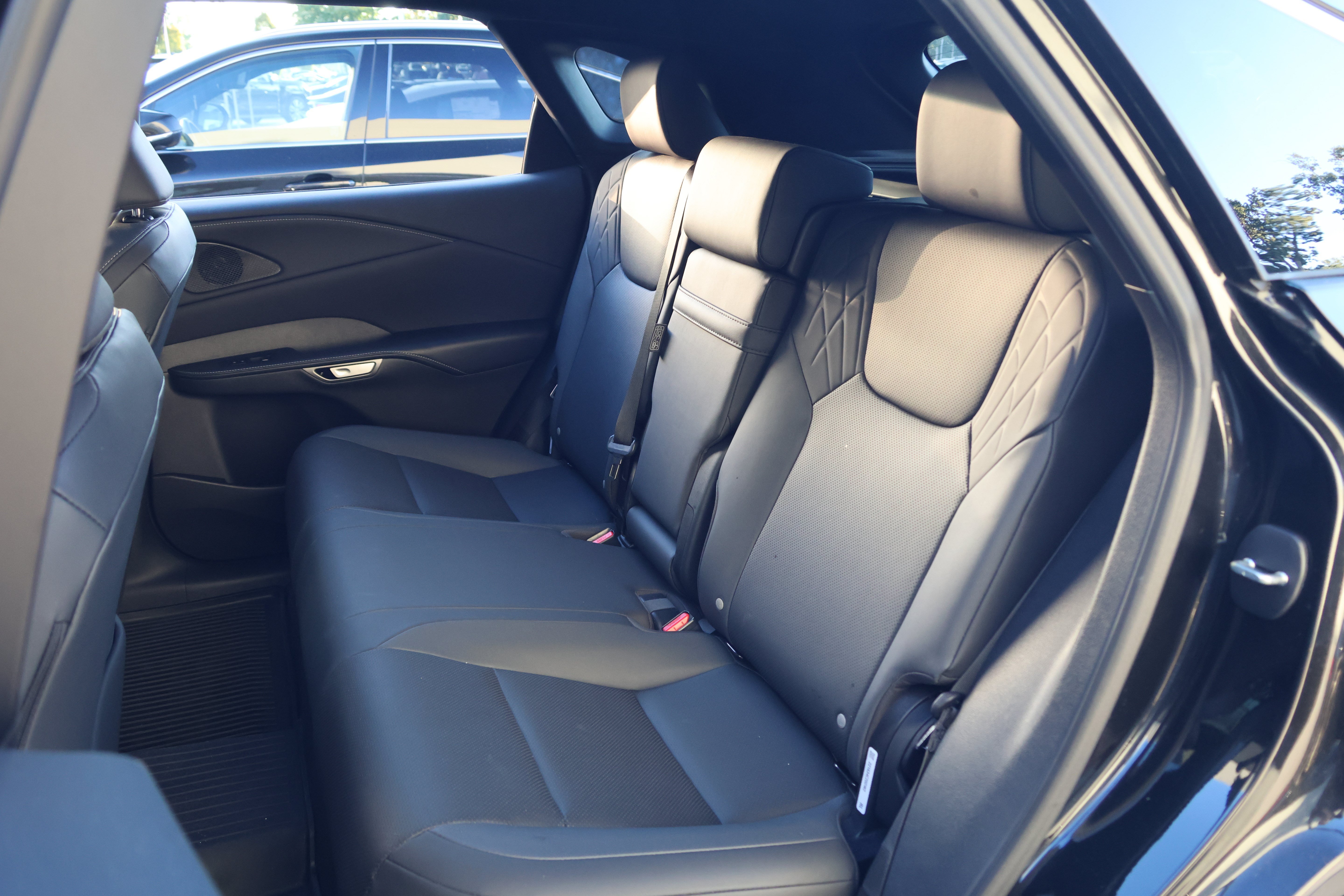 Used 2025 Lexus RX 350 Premium FWD image 34