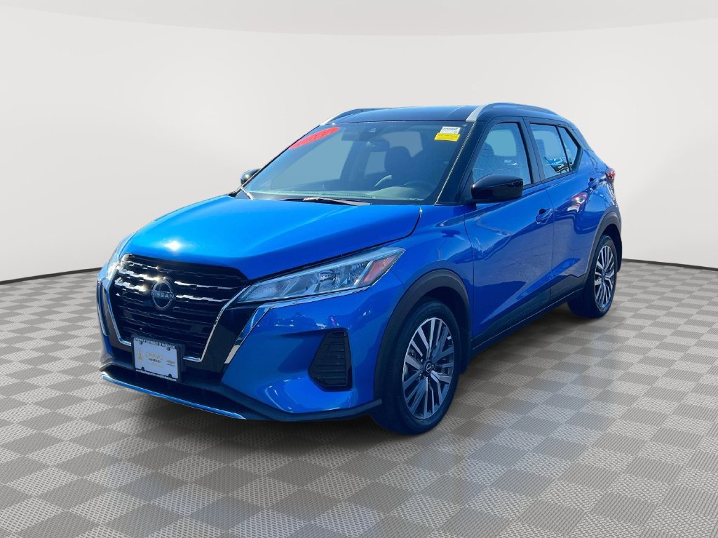 Used 2023 Nissan Kicks SV FWD image 3