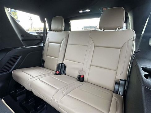 Used 2023 Chevrolet Tahoe Premier image 16