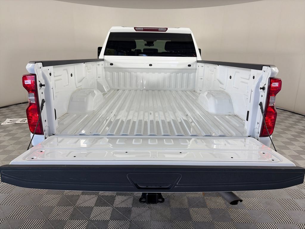 Used 2024 Chevrolet Silverado 3500 LT AWD/4WD image 25